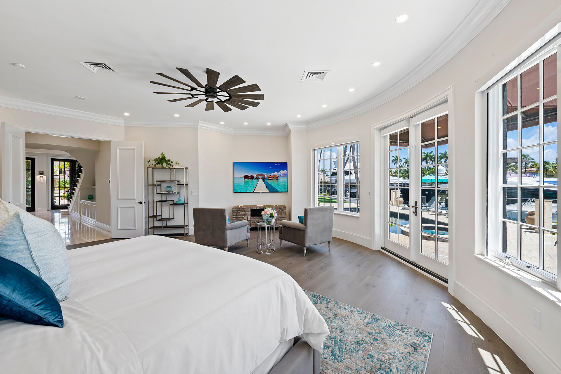 Florida Luxury Home Group: Casa Royale